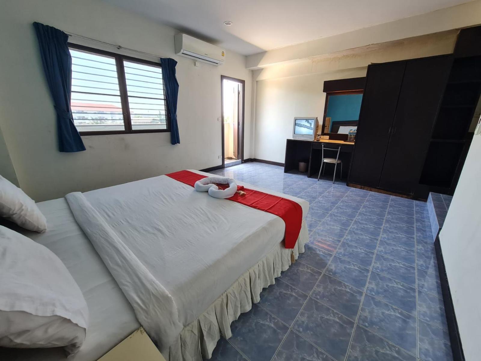 Desa Phuket Hotel Exterior foto