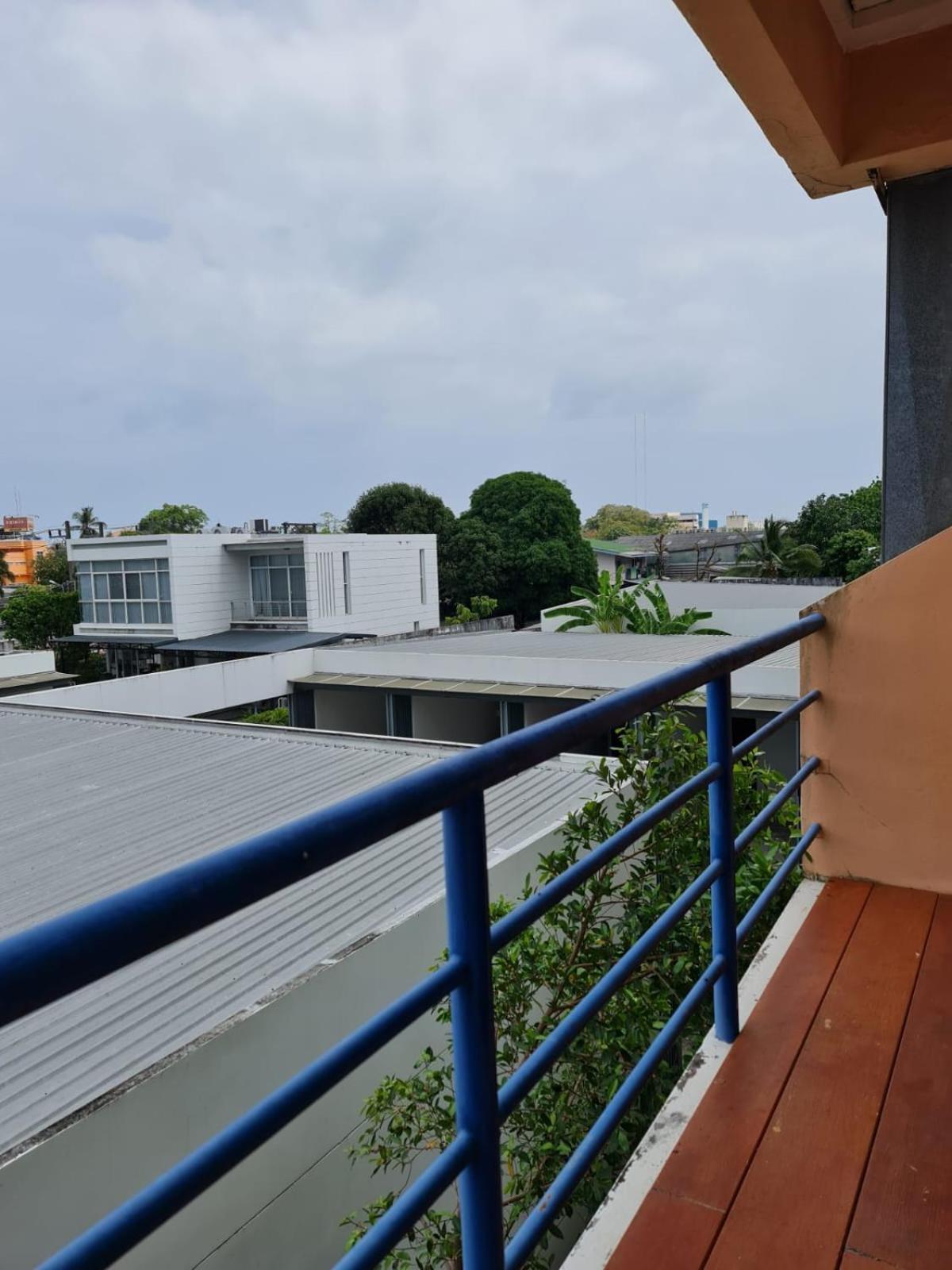 Desa Phuket Hotel Exterior foto