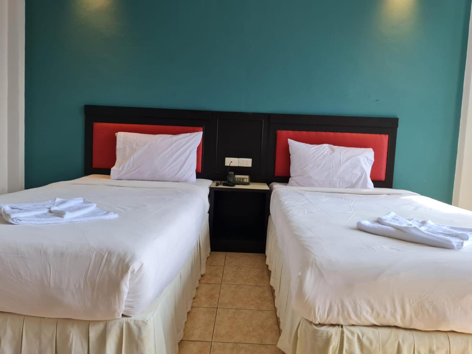 Desa Phuket Hotel Exterior foto